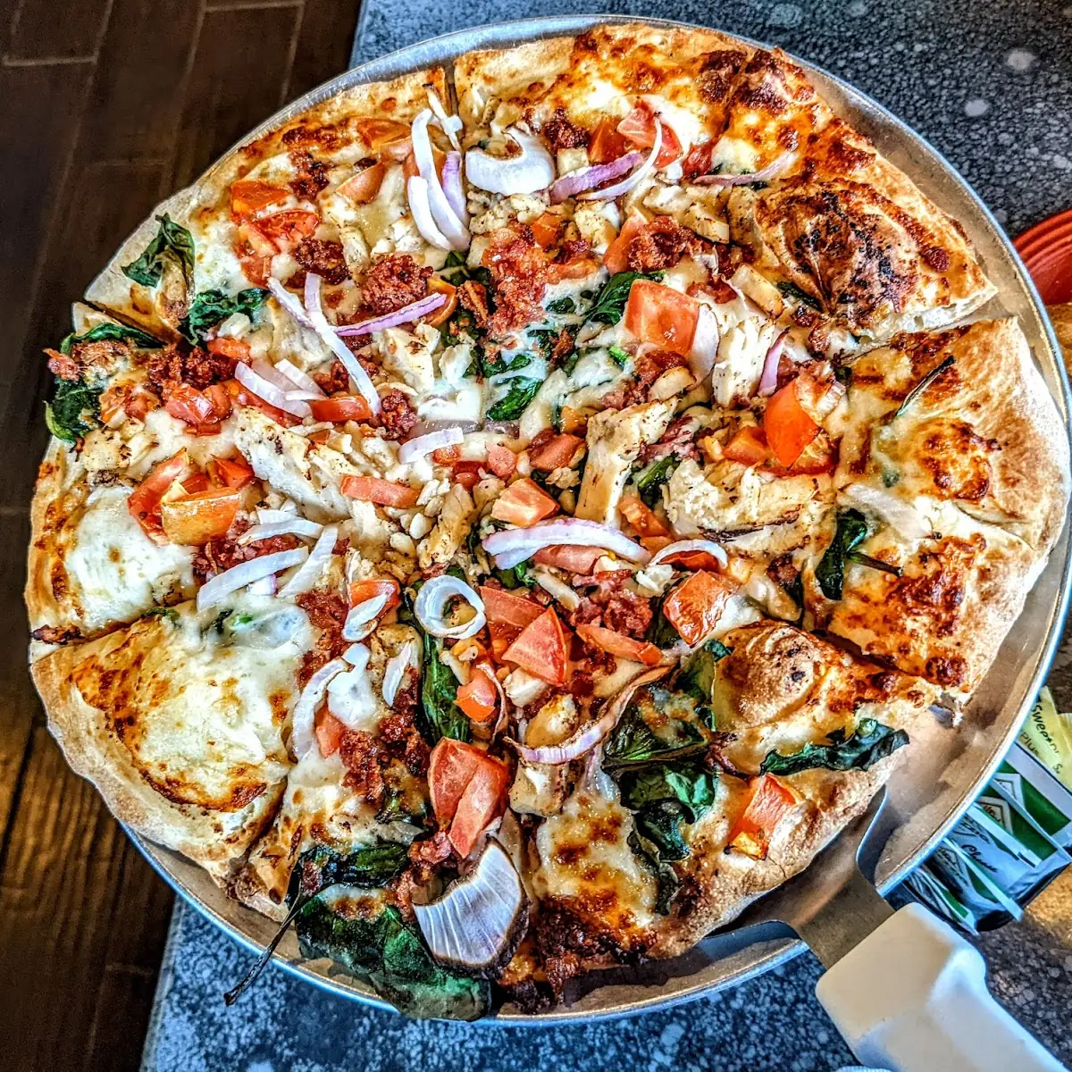 Garlic Chicken Pizza