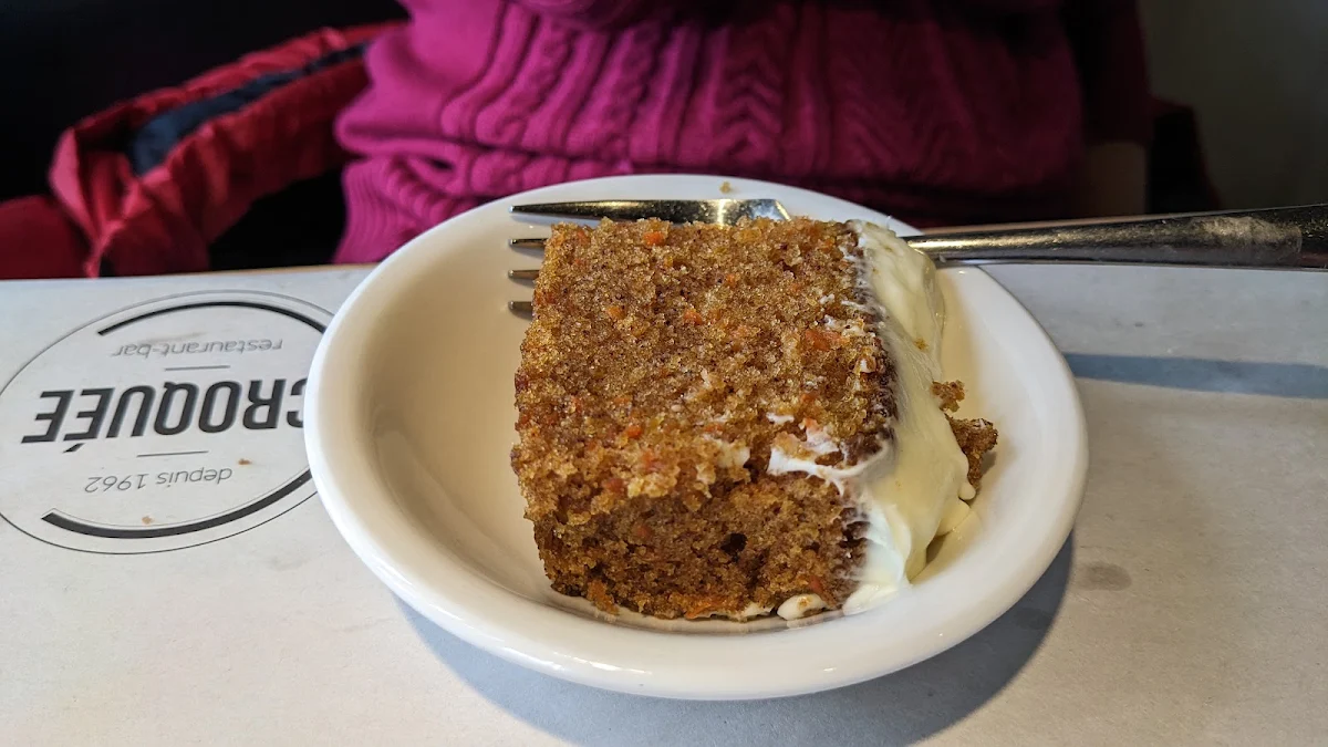 Gâteau Aux Carottes Dessert Du Jour, Restaurant La Croquée