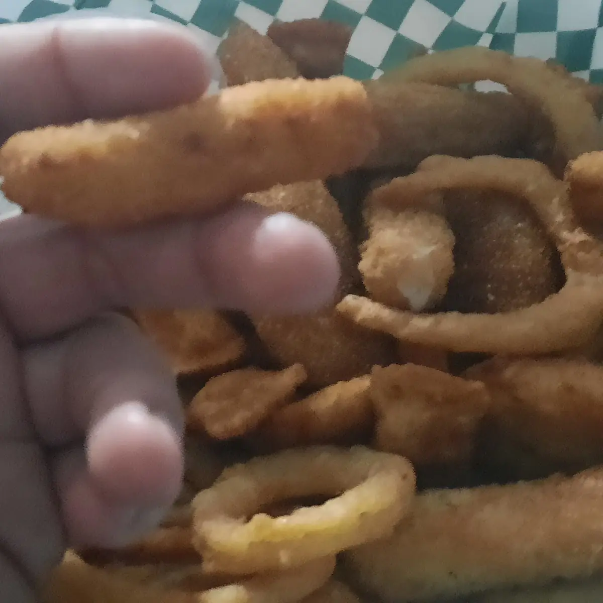 Highlights, Icebreakers Sports Bar & Grill