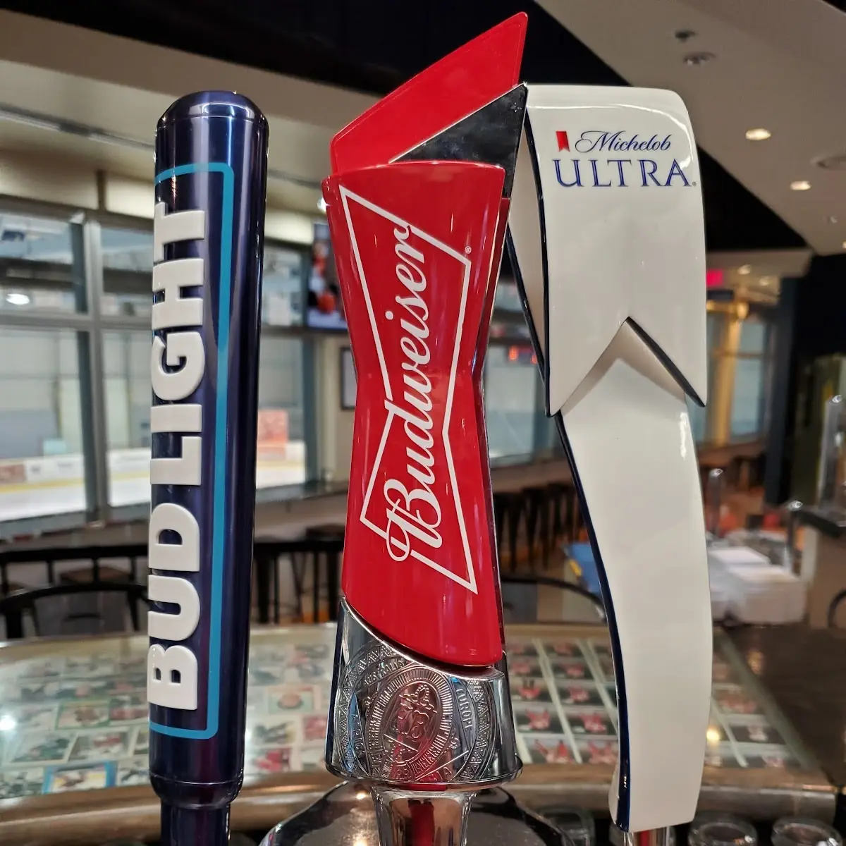 Highlights, Icebreakers Sports Bar & Grill