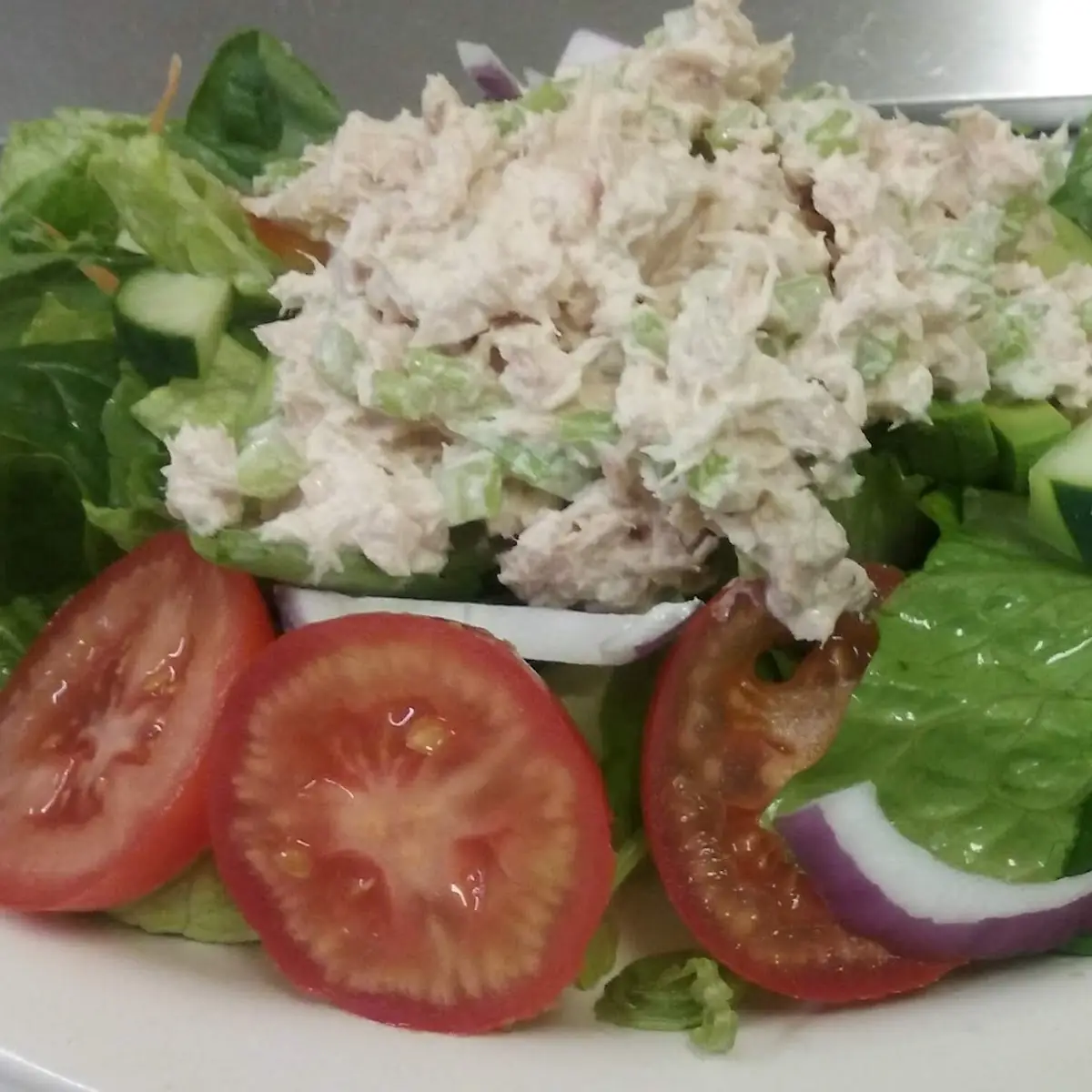 Stuffed Avocado w Tuna Salad