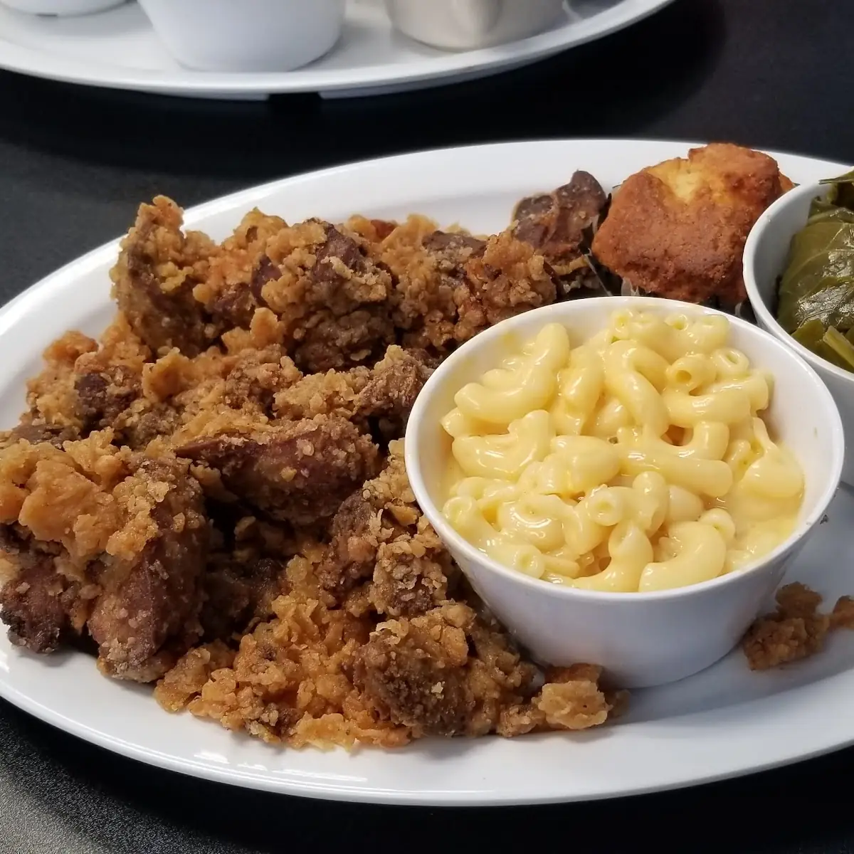 Chicken Livers Mac N Cheese Garlic Bread