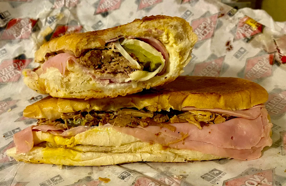 Deluxe Ham Egg & Cheese