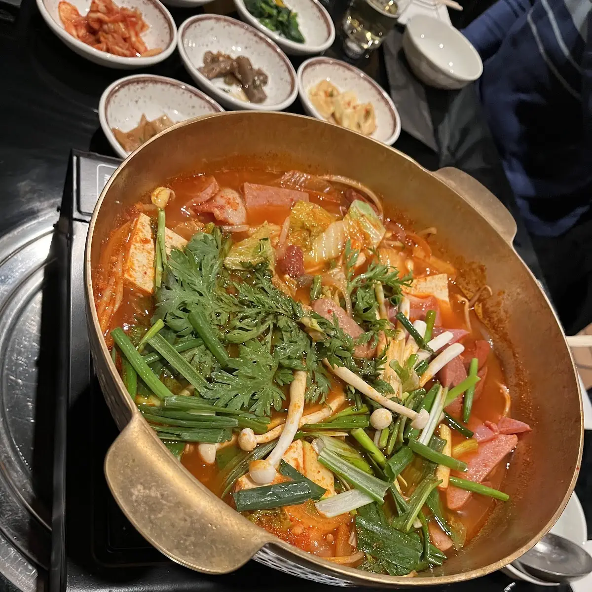 gopchang jeongol 곱창전골