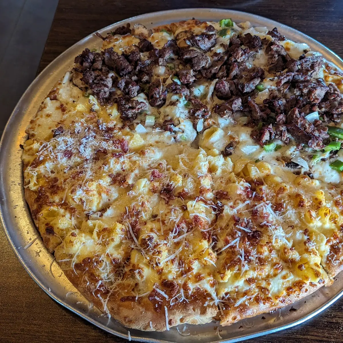 Large Half Stanley Steak Half Mac N Cheese Pizza