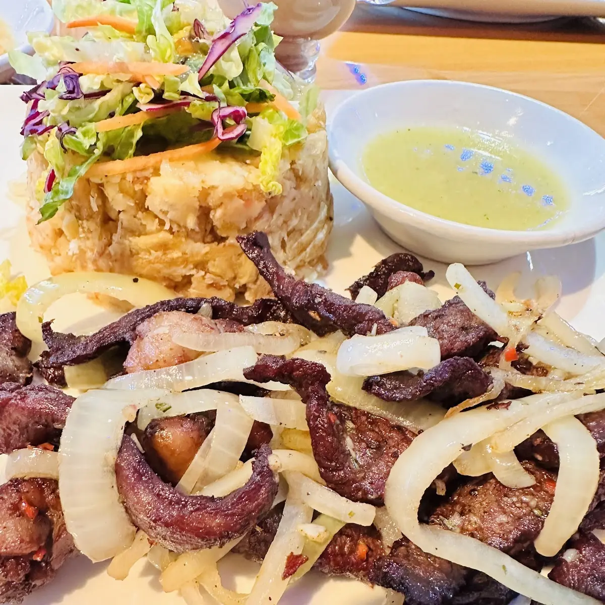 Bistec Encebollado Steak and Onion