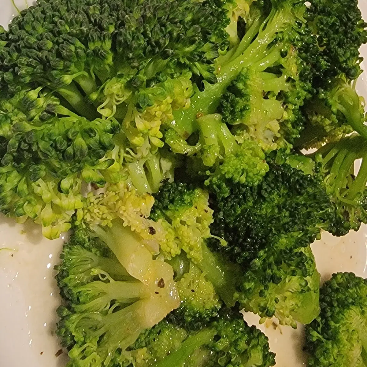Fresh Steamed Broccoli