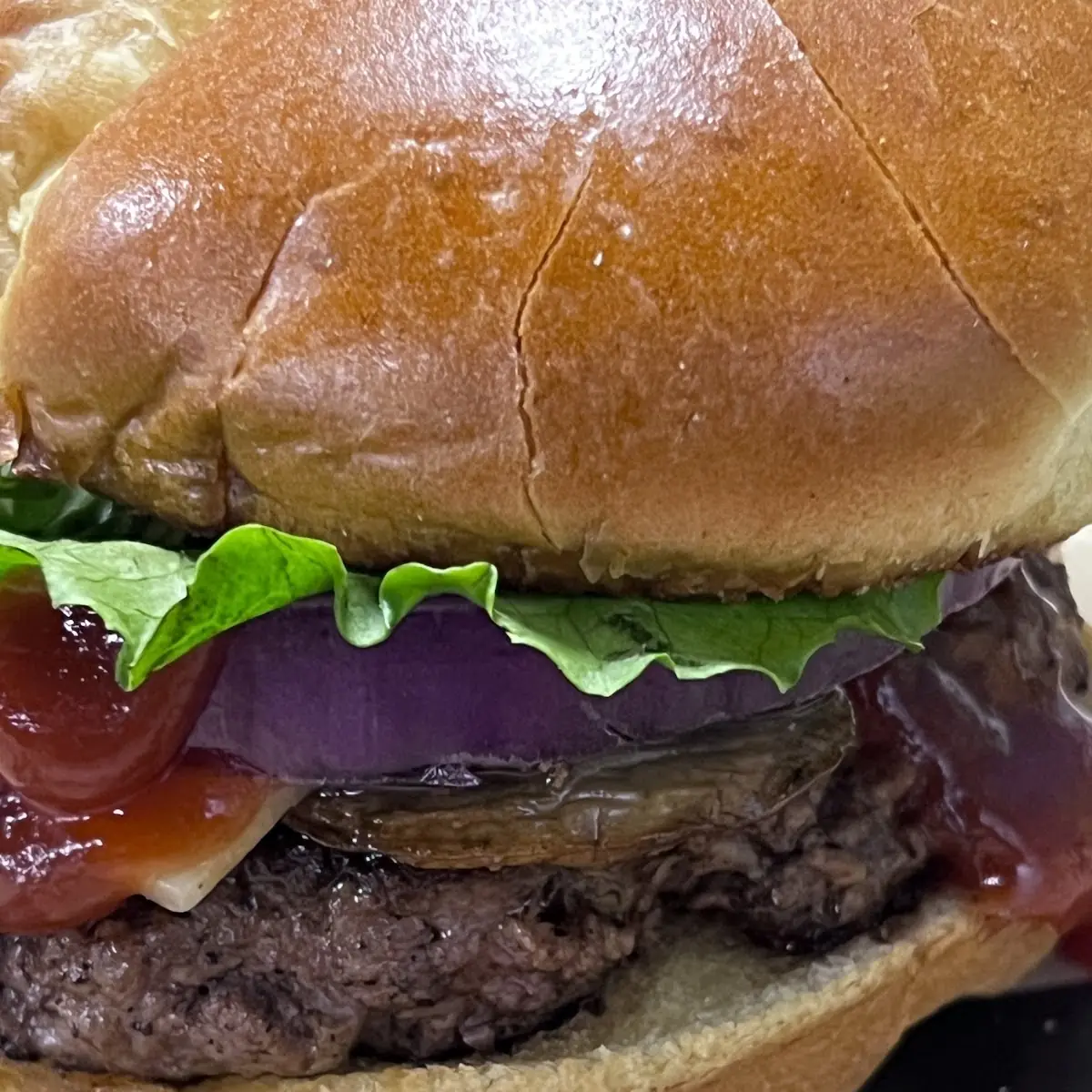 Burger (1\2 Pd)