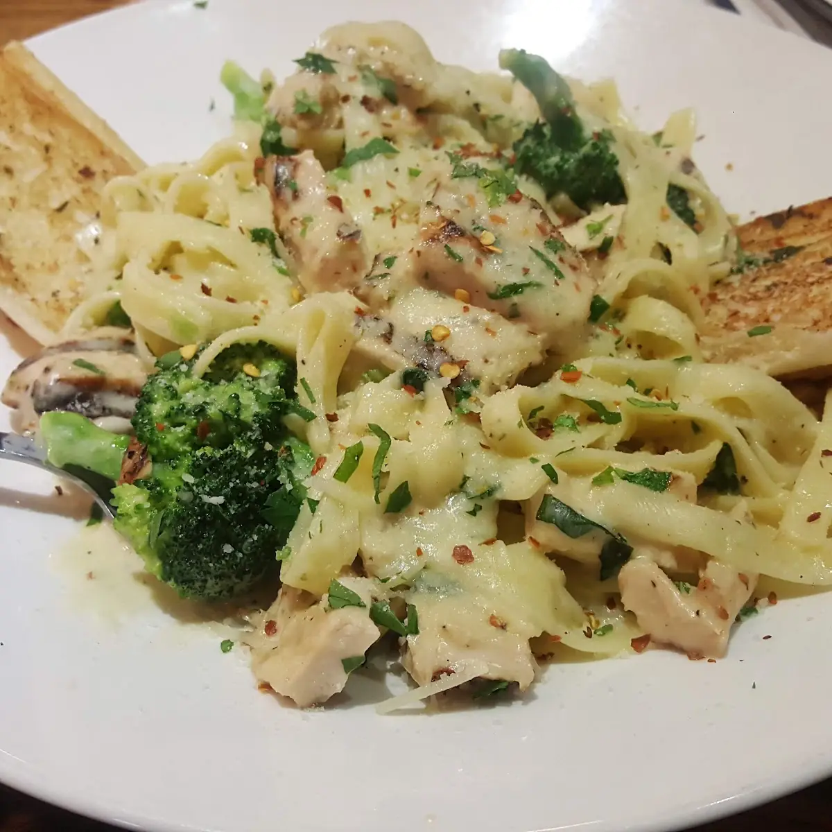 Fettuccine Alfredo