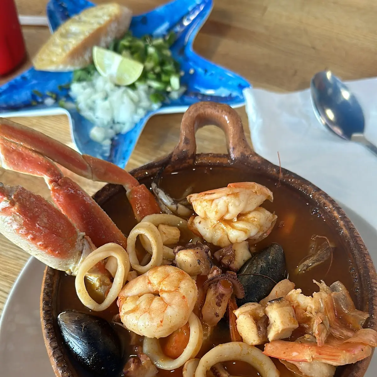 Caldo de Siete Mares