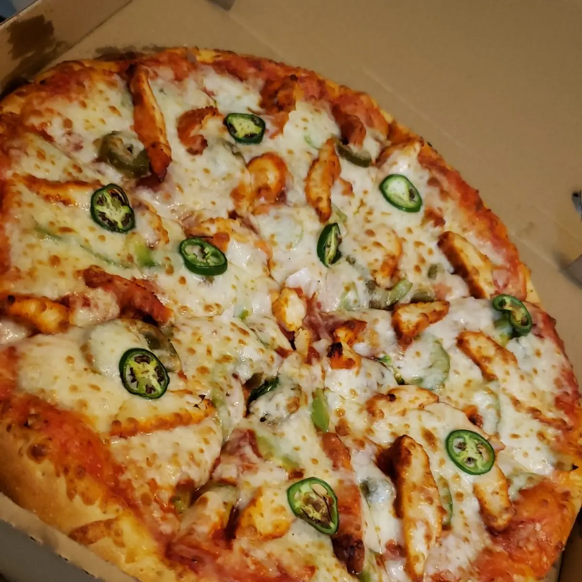 Chatpata Chicken Pizza