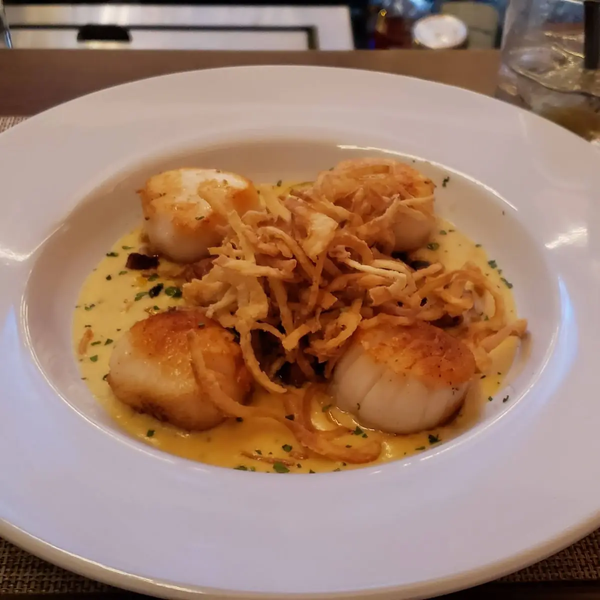 Seared Scallops with Cream Sauce