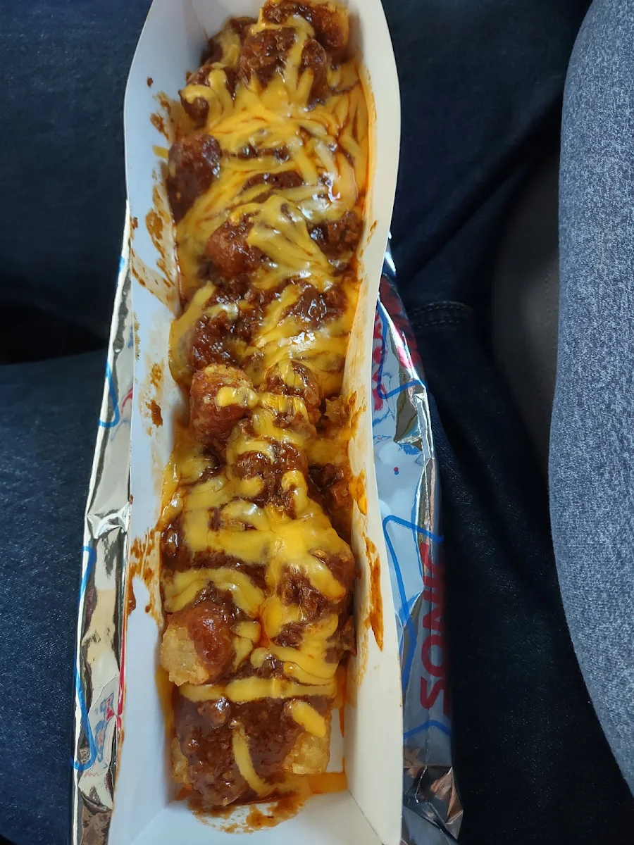 Large Chili Cheese Tots