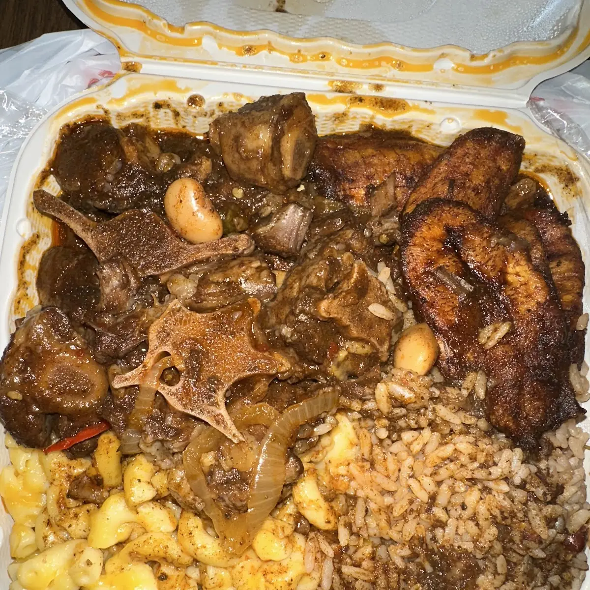 Oxtail Rice and Peas with Plantains