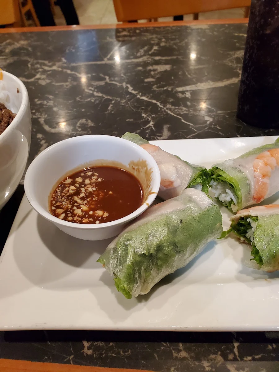 Spring Roll with Peanut Sauce