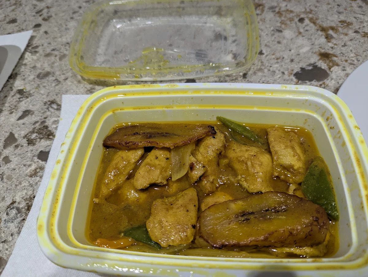 Curry Chicken and Plantains, Lil' Negril Island Grill