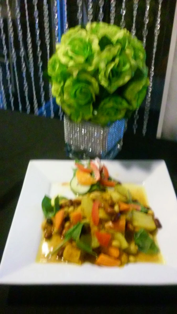 Veggies Delight, Lil' Negril Island Grill