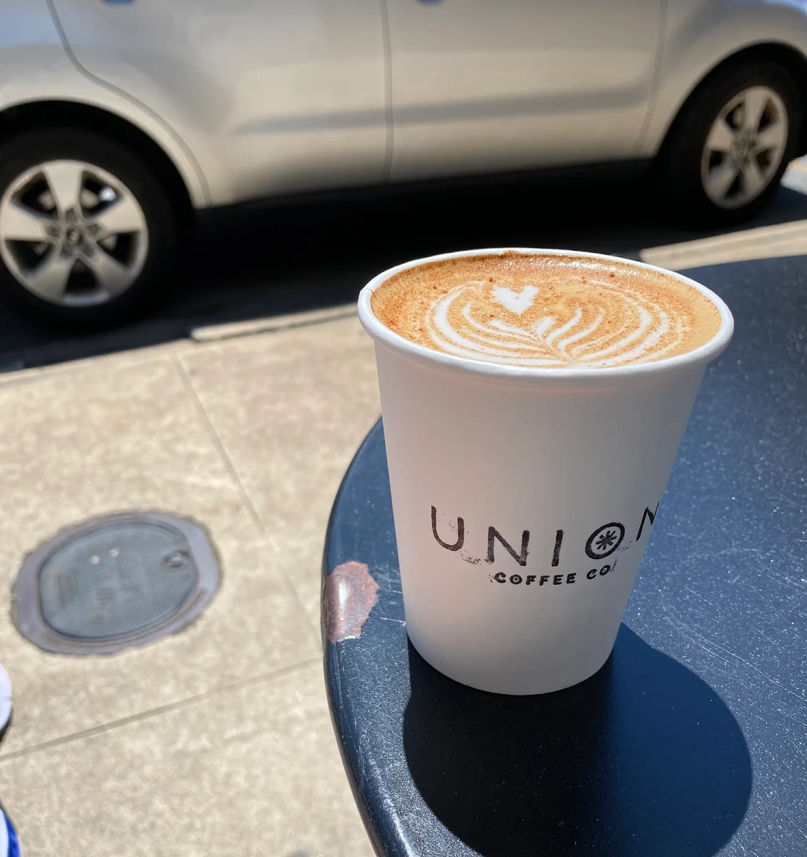 Oat Milk Cappuccino w Vanilla and Cinnamon