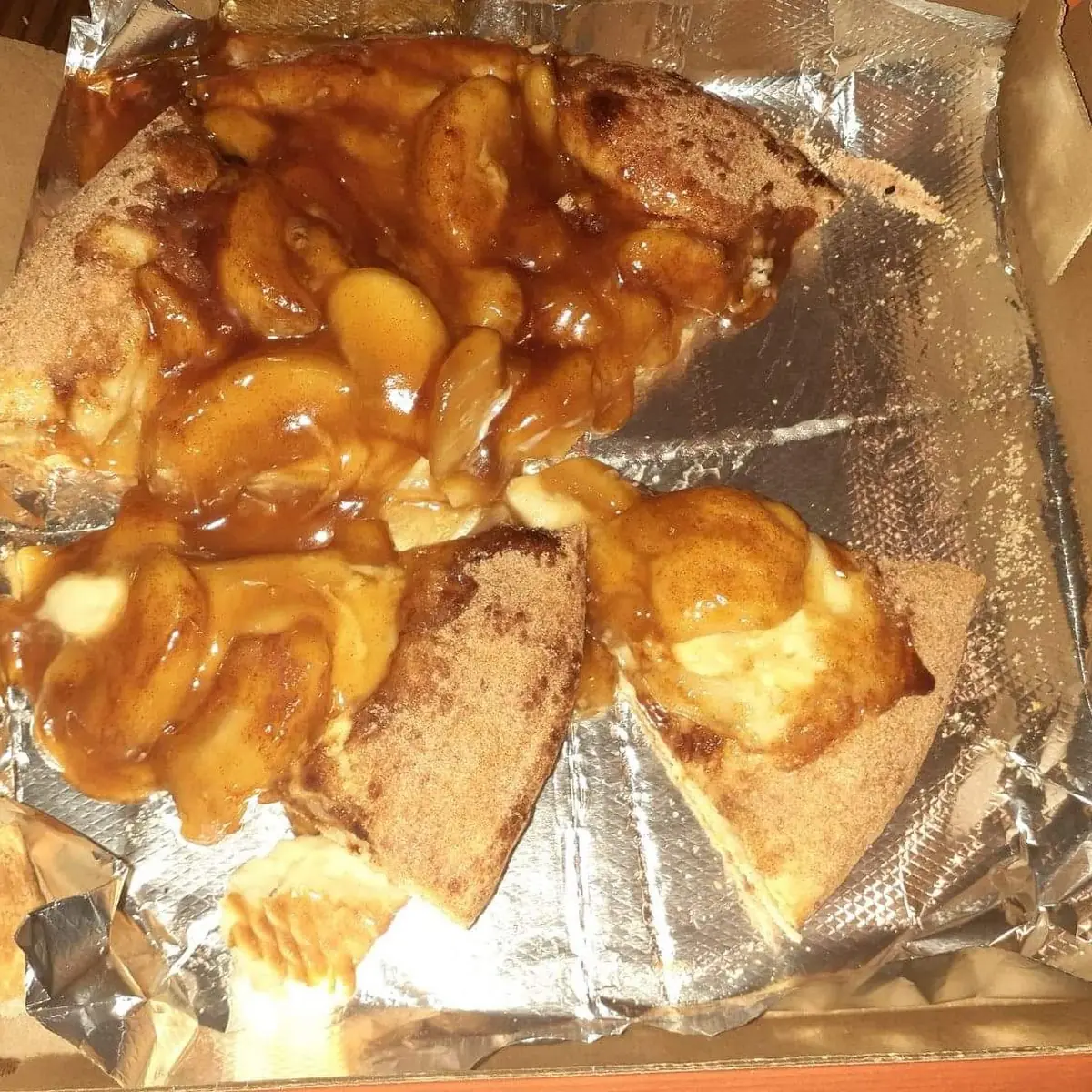 Apple Pie-Zza
