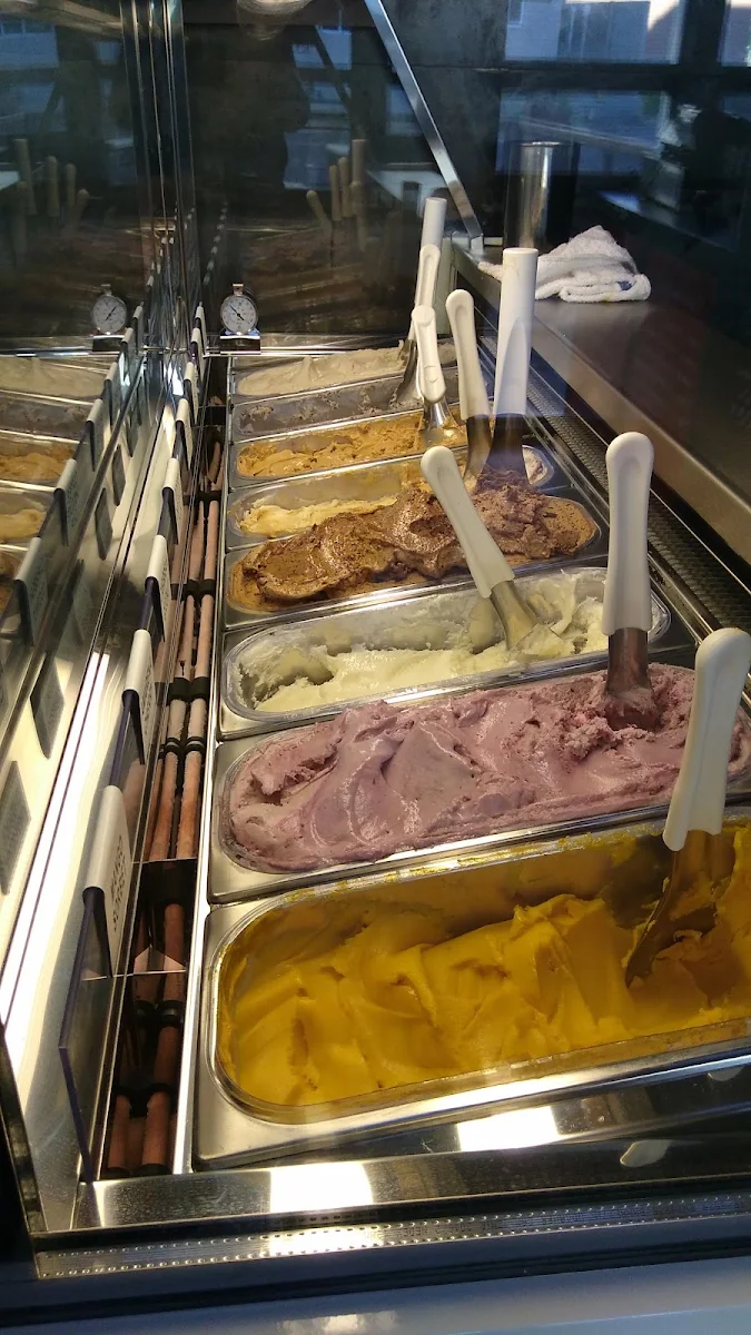 Gelato Bar