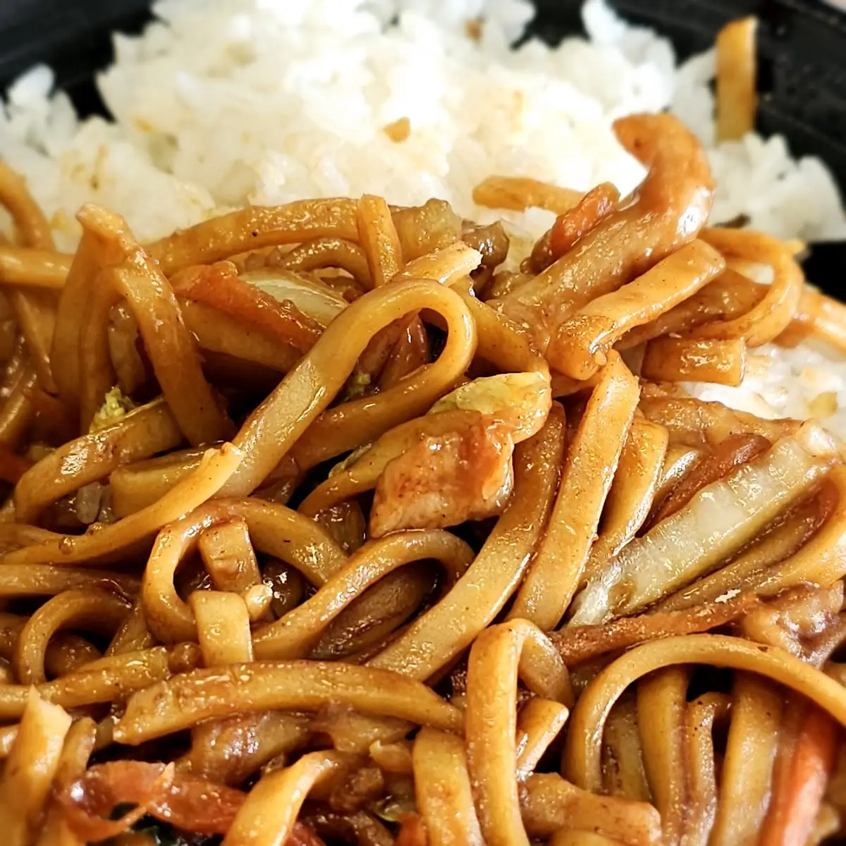 Chicken Lo Mein