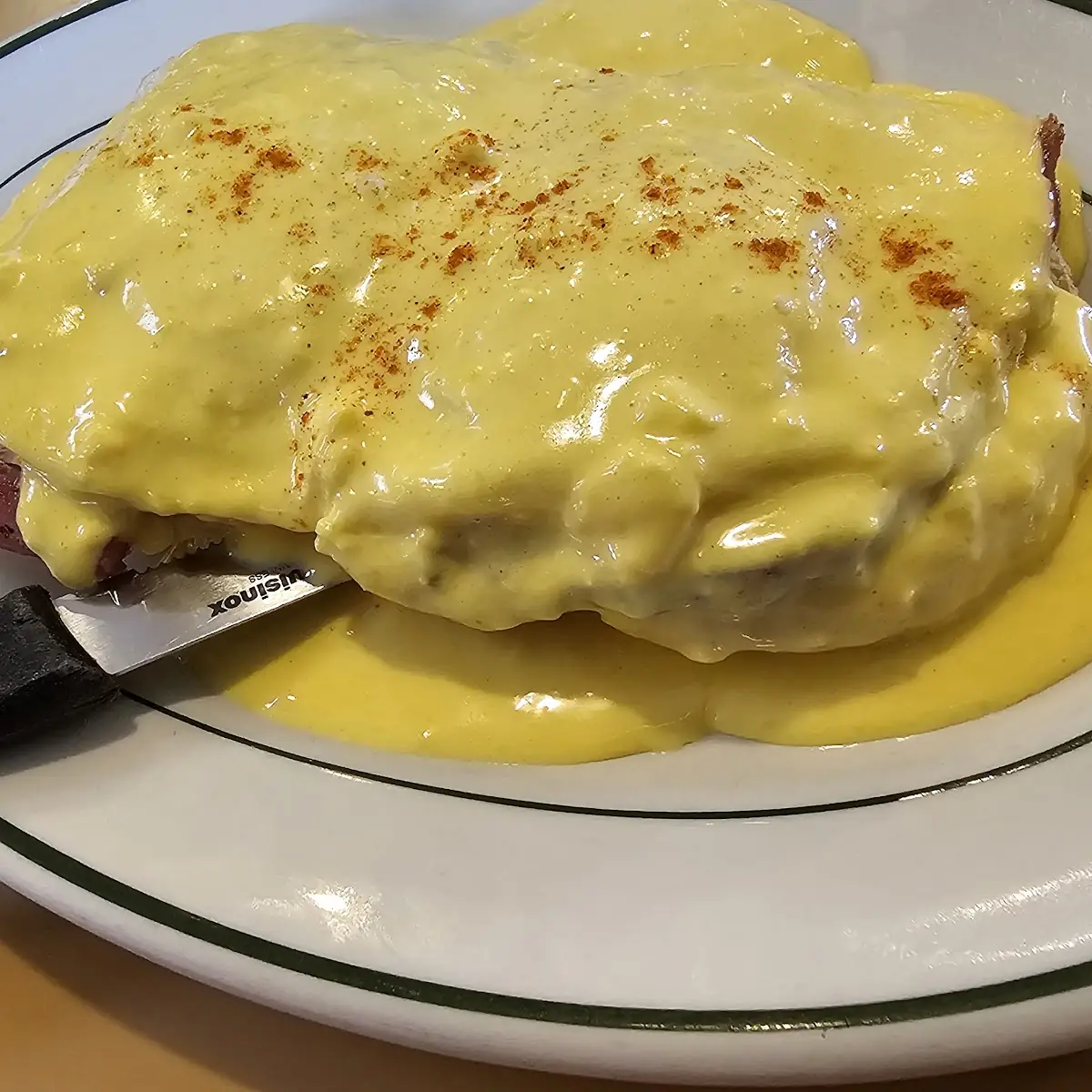 Eggs Benedict
