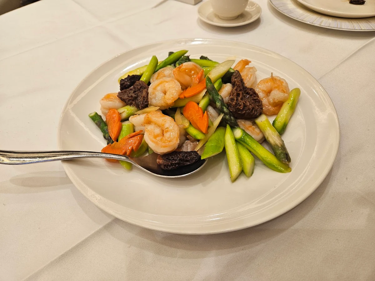 Stir-Fried Fresh and Dried Scallops with Seasonal Greens, Sea Harbour Restaurant