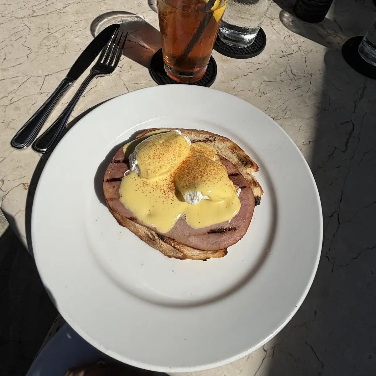 Longhi’S World Famous Benedicts