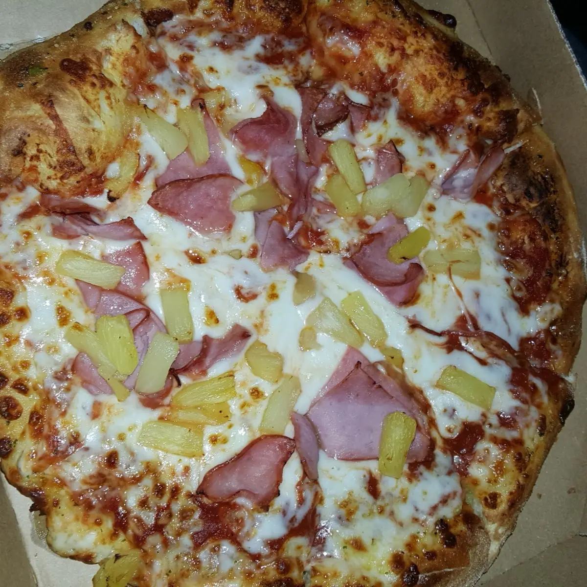 Hawaiian Pizza