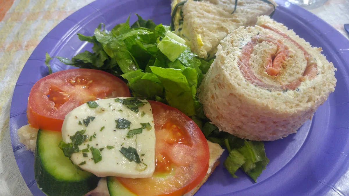 Highlights, Sisters' Bistro