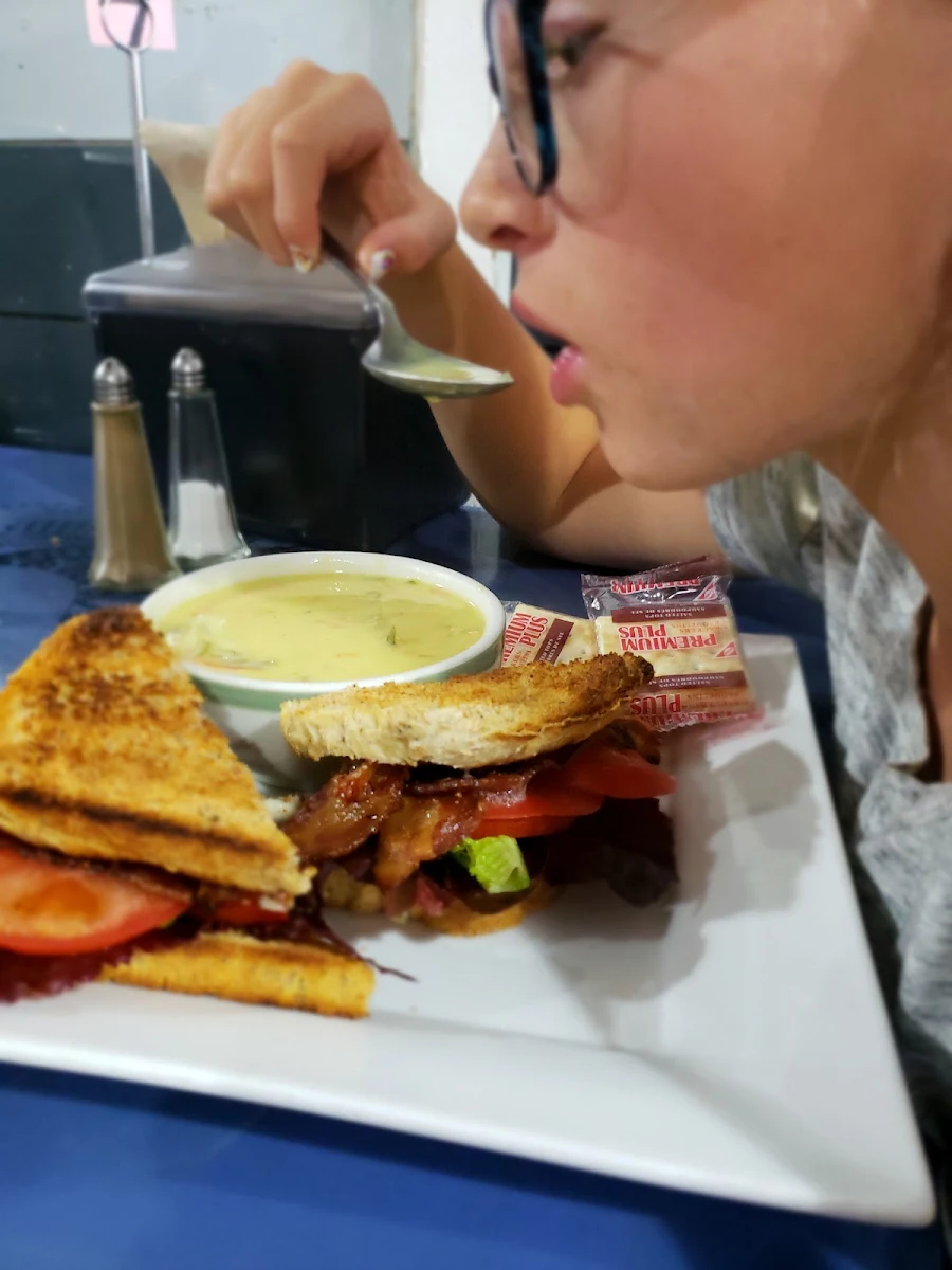 Highlights, Sisters' Bistro