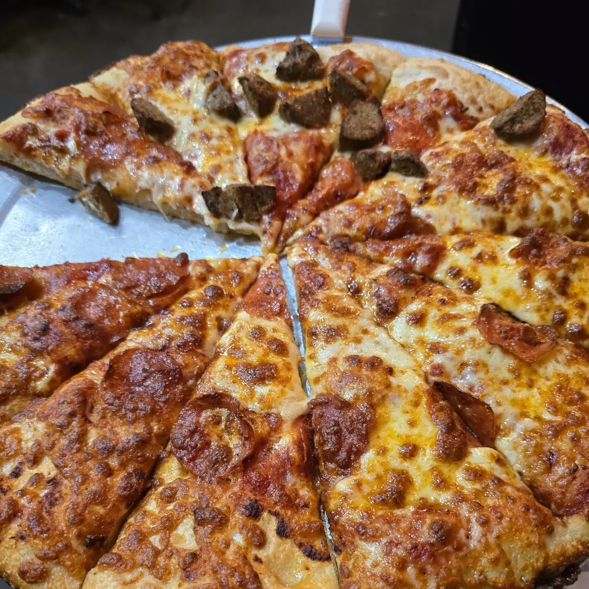 Thick Pepperoni Pizza