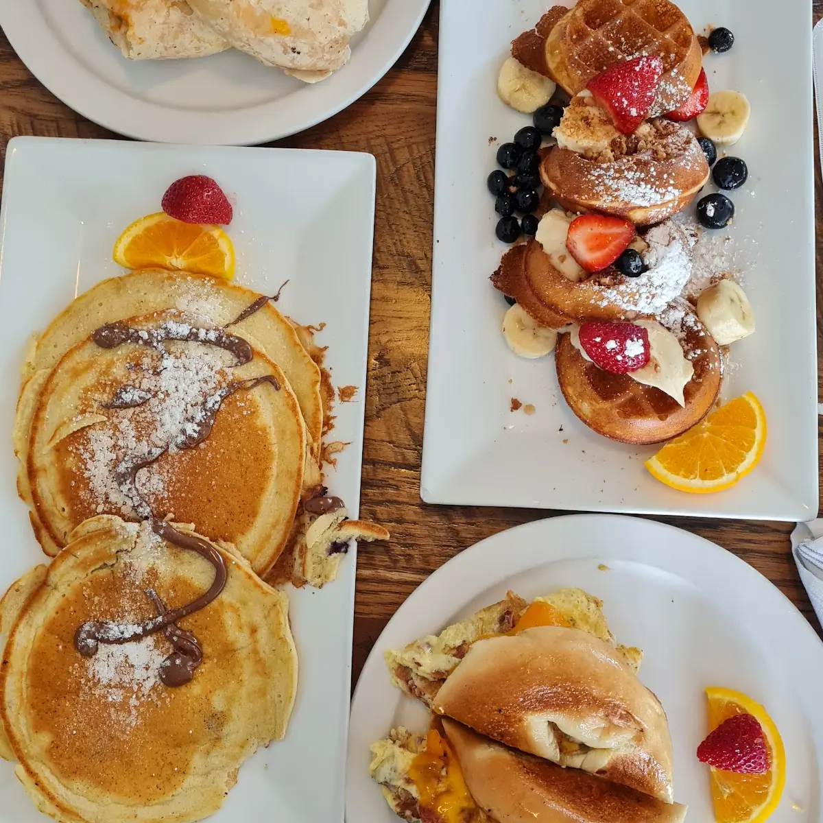 Pancakes & Eggs