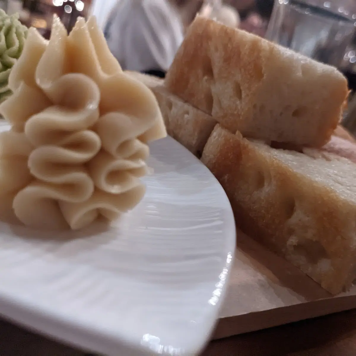 Bread Service