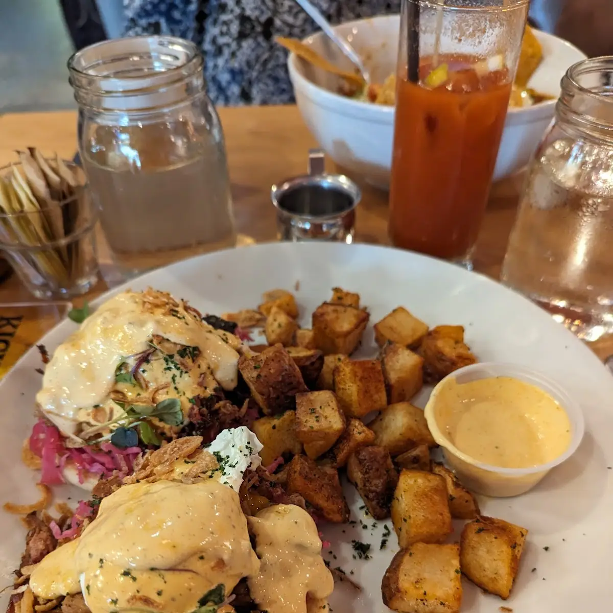 Pulled Pork Eggs Benedict