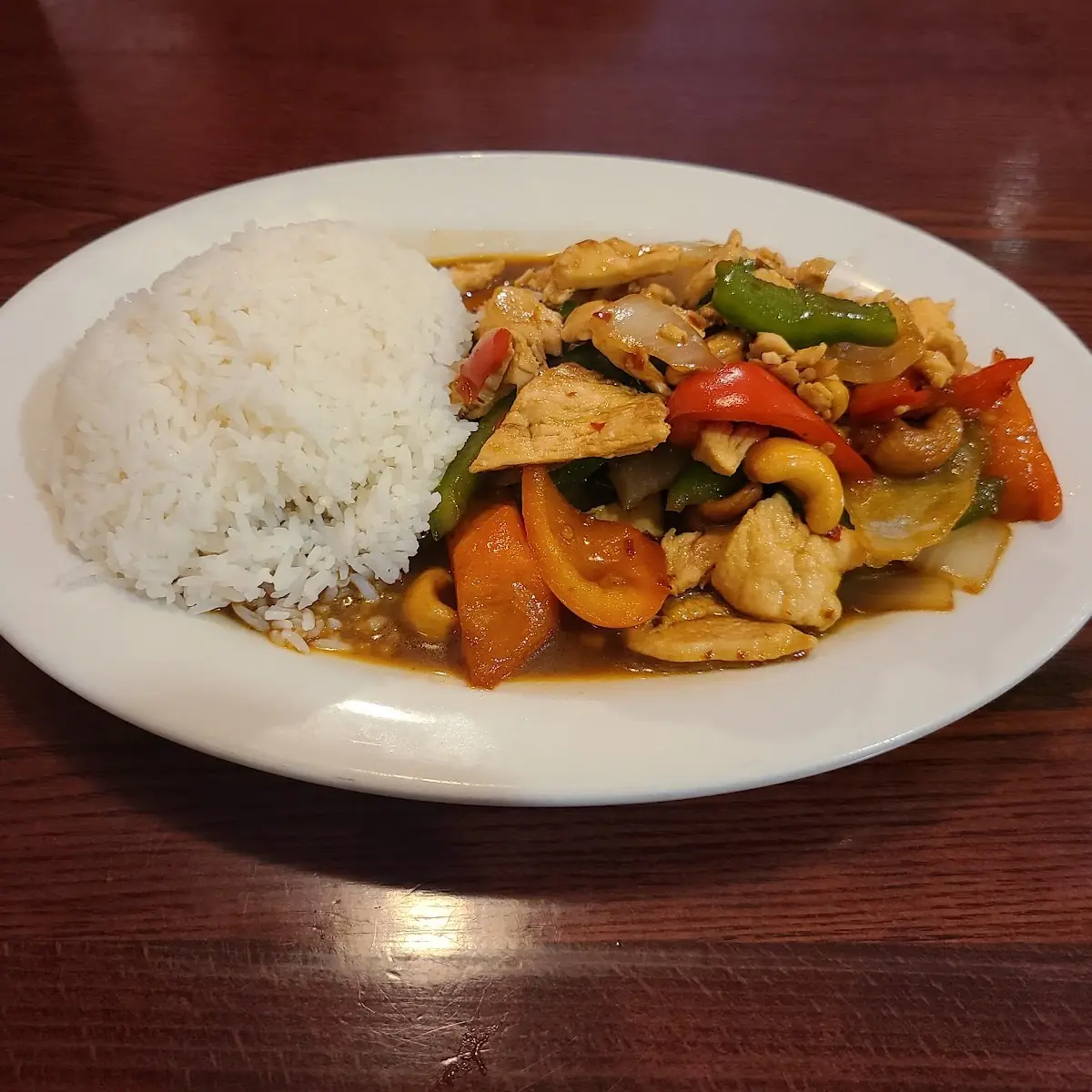 Pad Prik Chicken with Cashew Nut