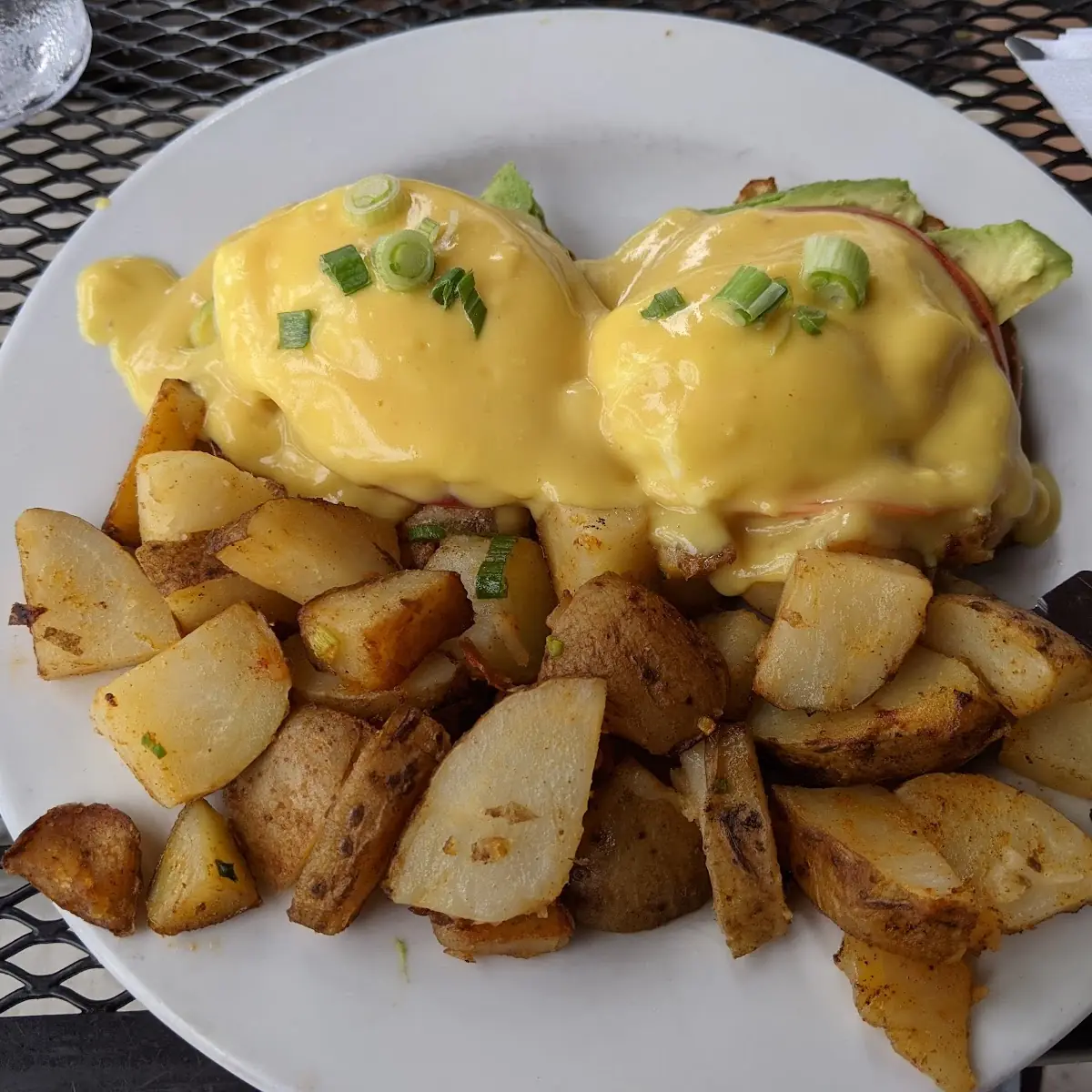 California Eggs Benedict with Fruit