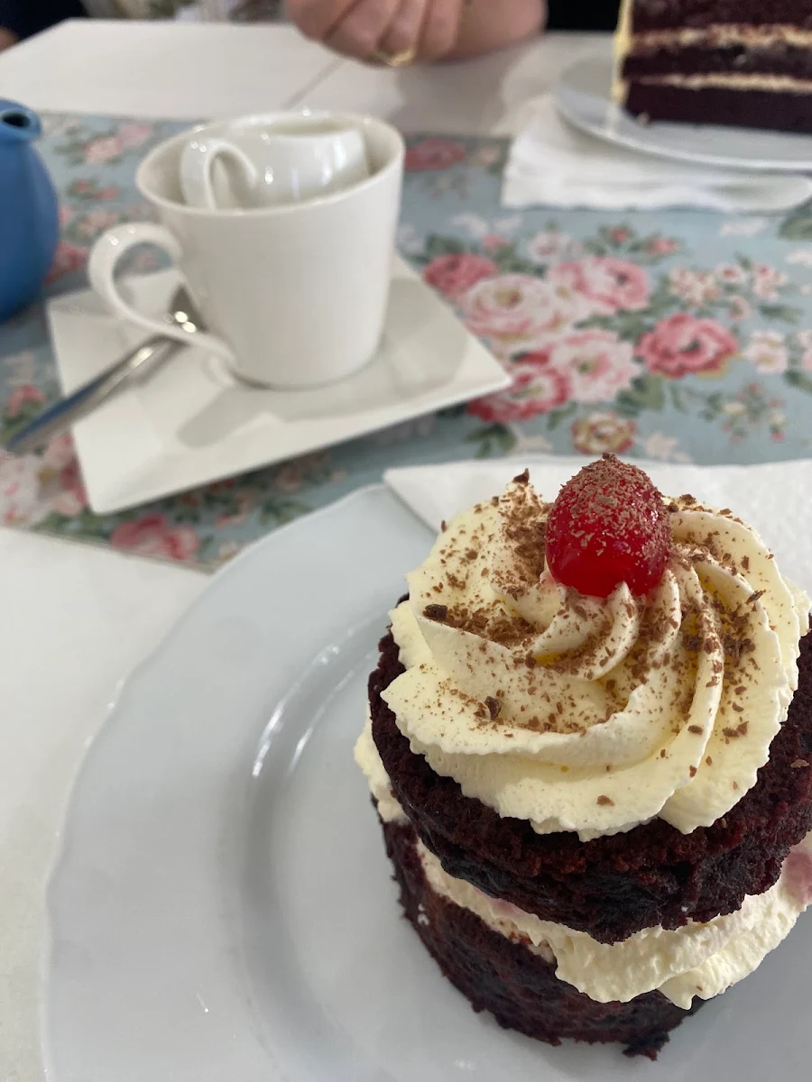 Highlights, La Belle Cafe