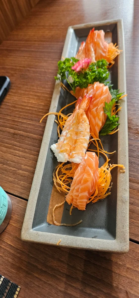 Salmon Sake Sashimi, Golden Maki Japanese Restaurant