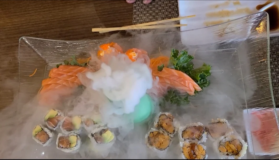 Sushi and Sashimi Platter, Golden Maki Japanese Restaurant