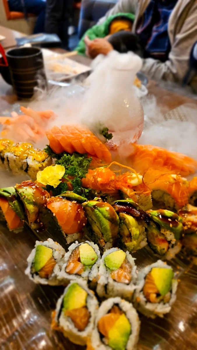 Sushi Mountain Roll, Golden Maki Japanese Restaurant