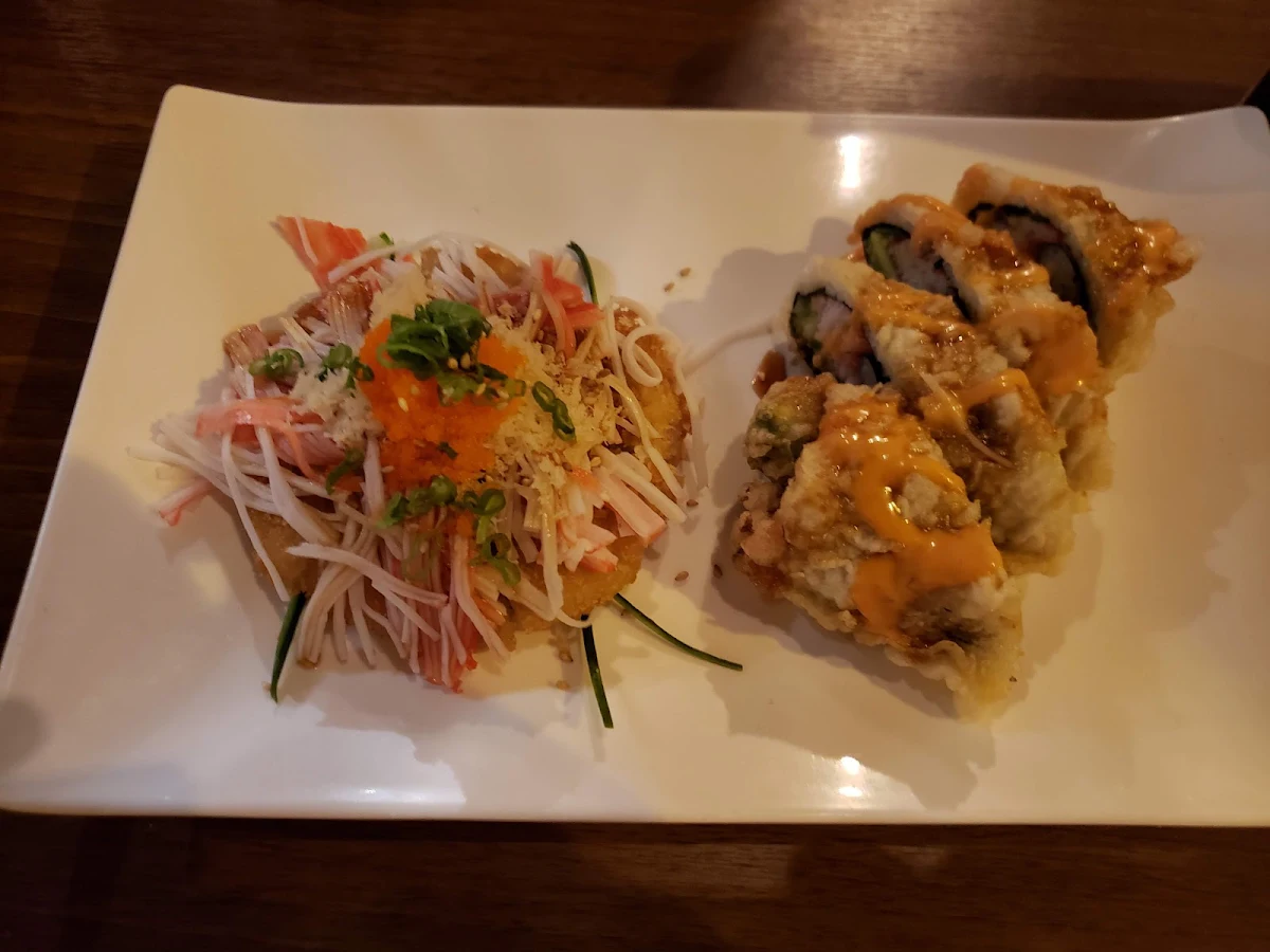 Sushi Pizza, Golden Maki Japanese Restaurant