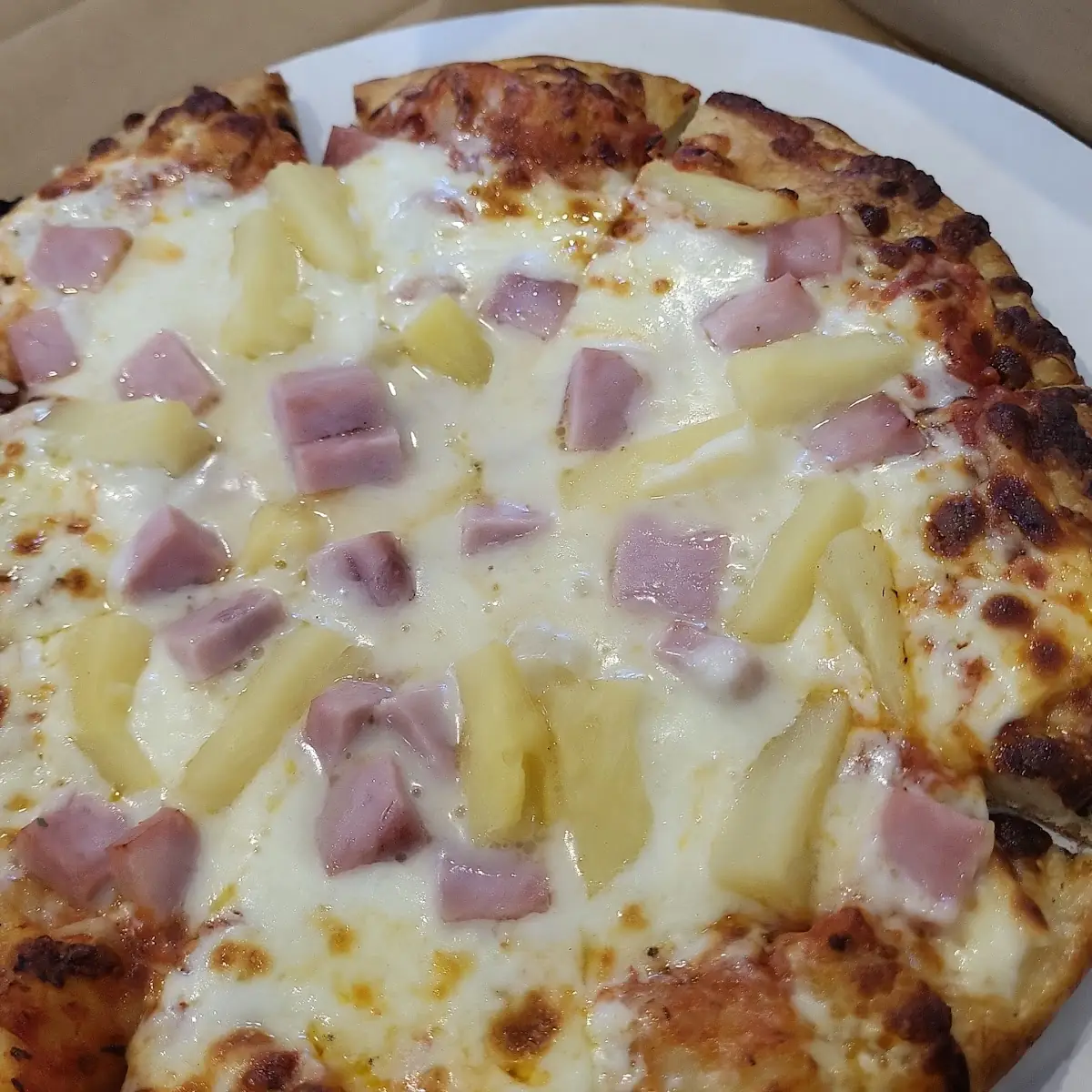 Hawaiian Pizza