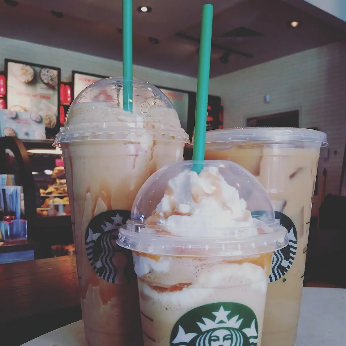 Caramel Ribbon Crunch Drink