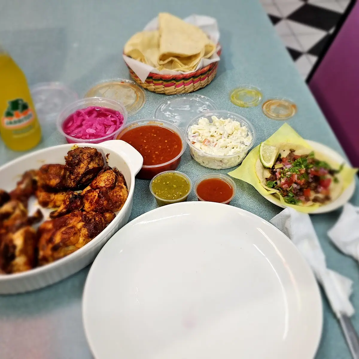 Carne Asada Burrito Und Half Chicken