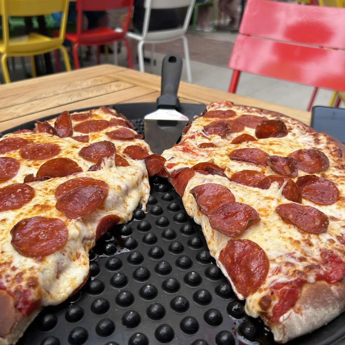 16 Pepperoni Pizza