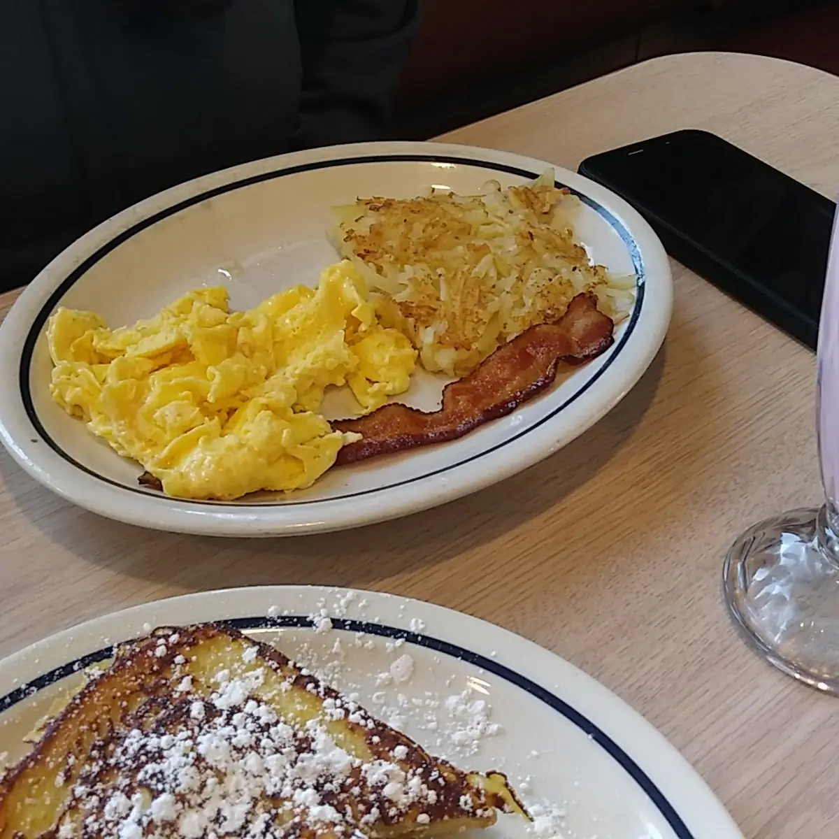 2 Eggs Bacon Strips