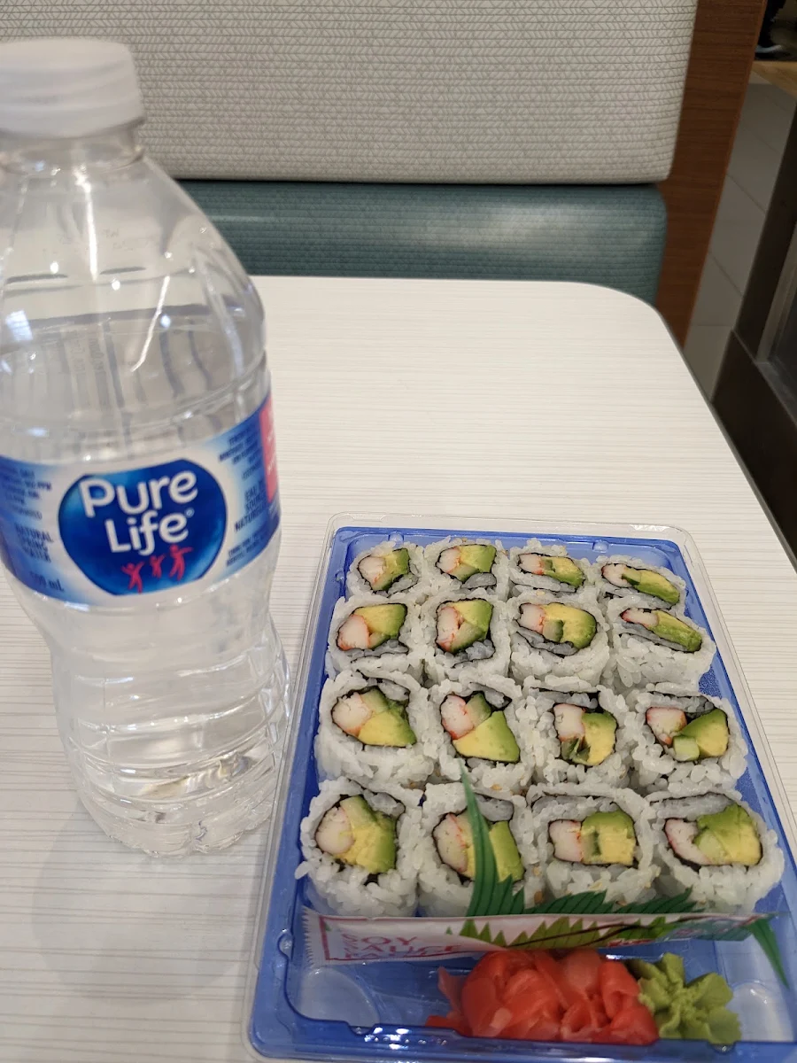 California Roll, Mac’s Sushi