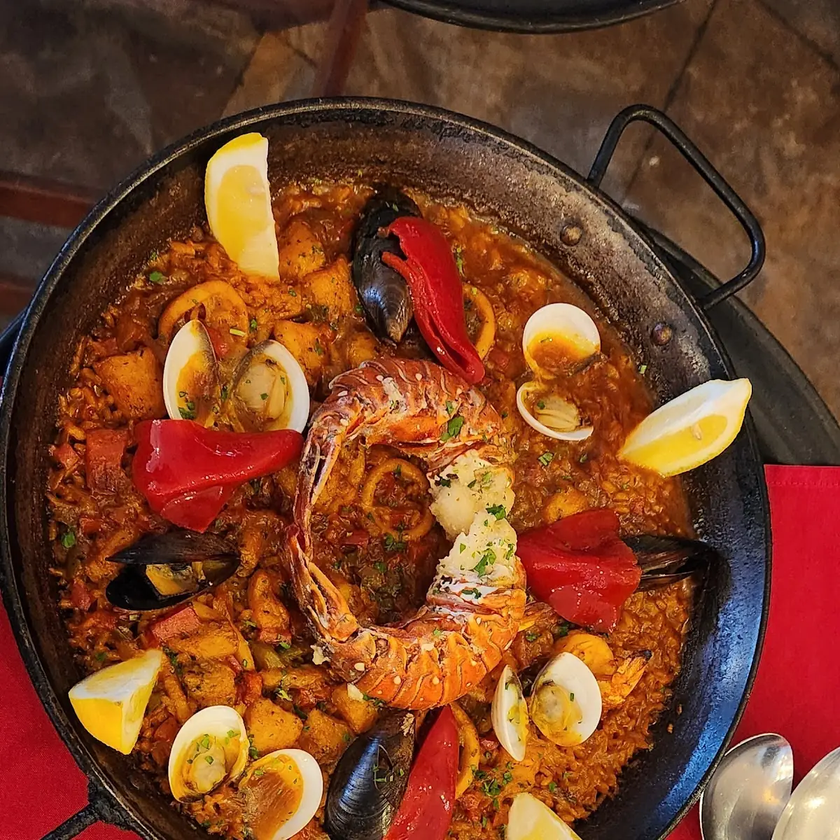 Paella Mixta