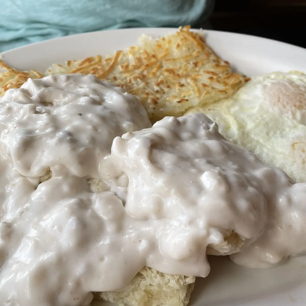 Susie's Homemade Biscuits & Gravy